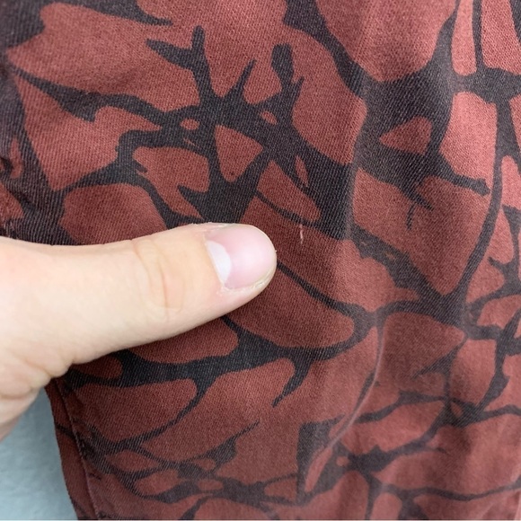 Paige Women’s Burgundy Black Leaf Print Skyline Skinny Pants Size 26‎ - Picture 4 of 6